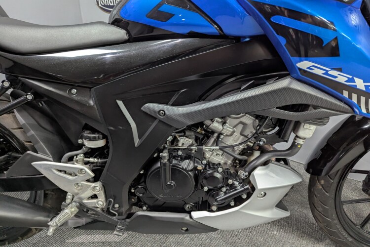SUZUKI GSX-S125