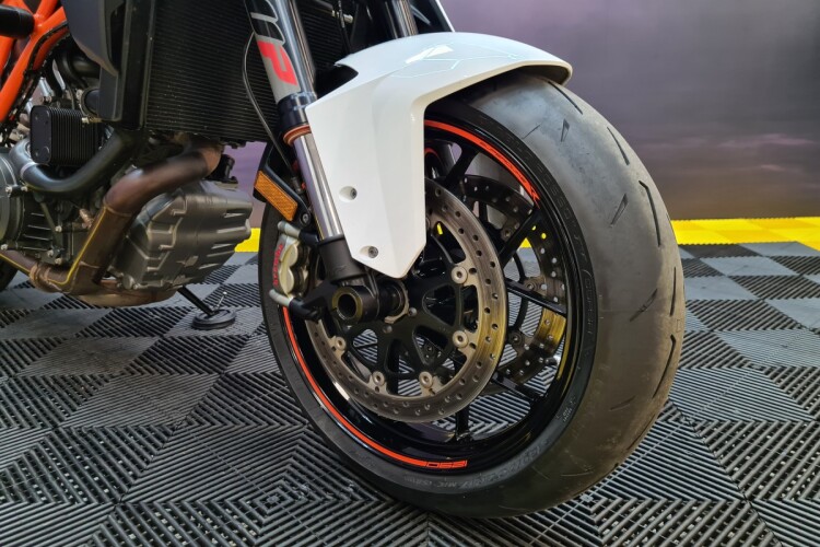 KTM 1290 SUPER DUKE R