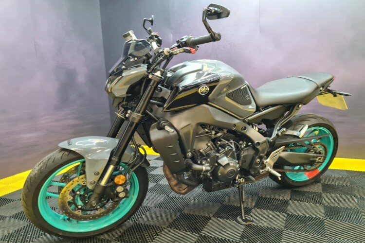 YAMAHA MT09
