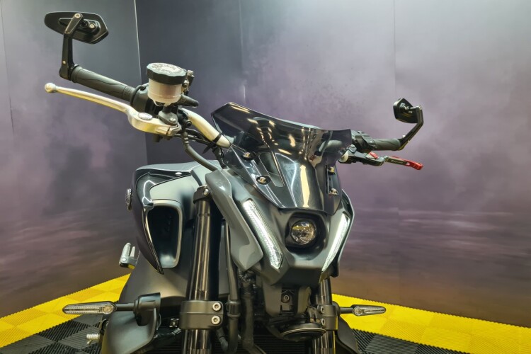 YAMAHA MT09