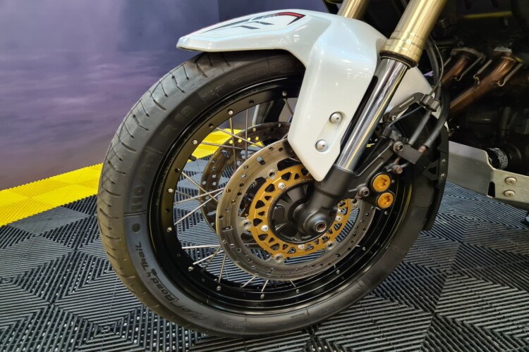 YAMAHA XT1200 SUPER TENERE