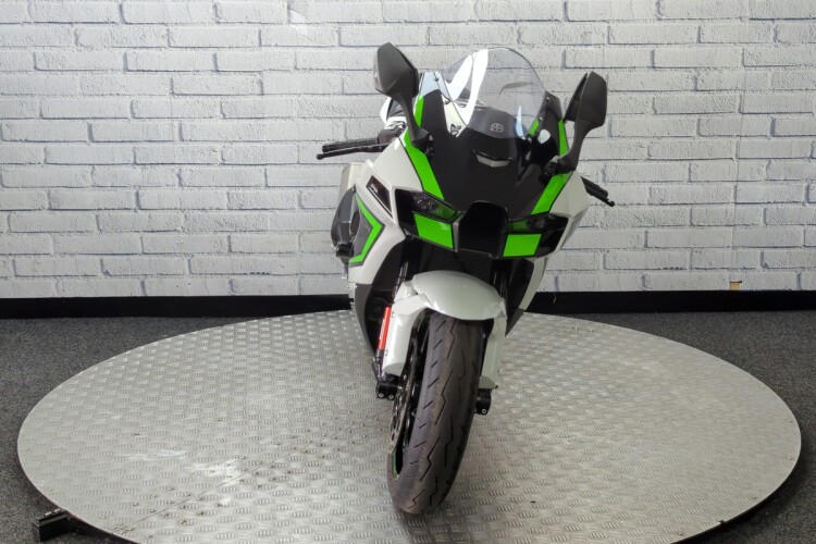 KAWASAKI NINJA ZX-10R