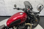 TRIUMPH BOBBER