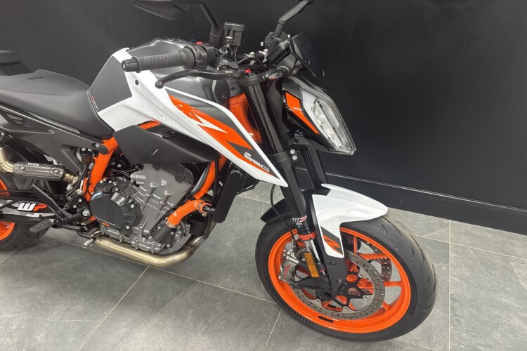 KTM 890 DUKE