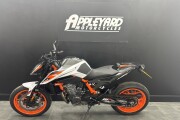 KTM 890 DUKE