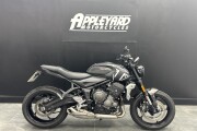 TRIUMPH TRIDENT 660
