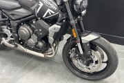 TRIUMPH TRIDENT 660
