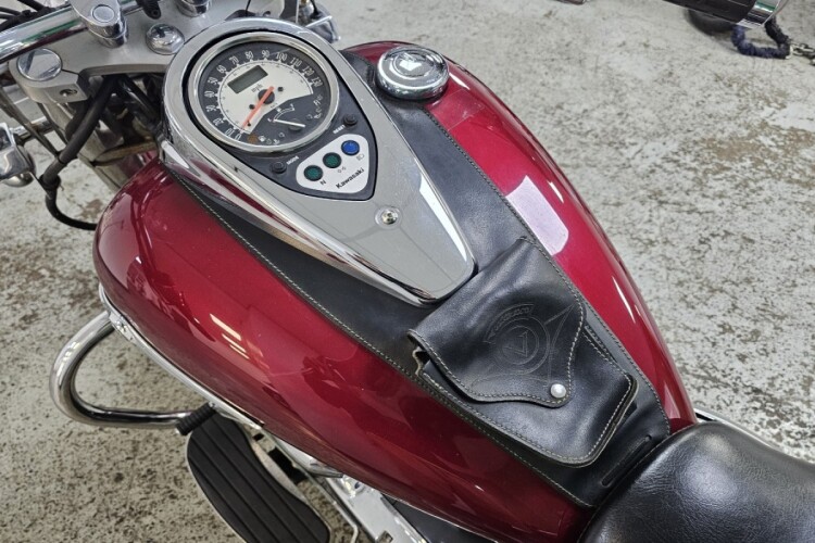 KAWASAKI VN 900 CLASSIC