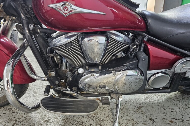 KAWASAKI VN 900 CLASSIC