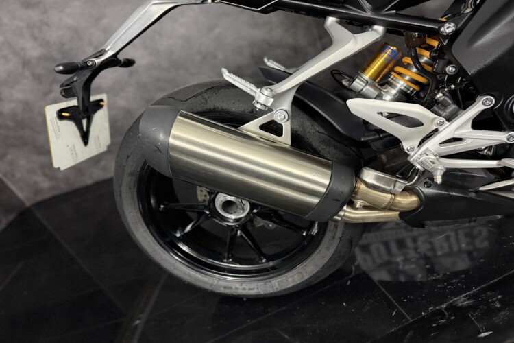 TRIUMPH SPEED TRIPLE 1200