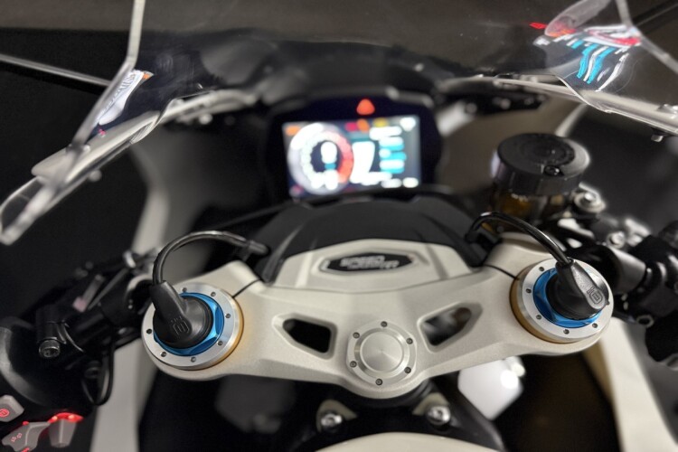 TRIUMPH SPEED TRIPLE 1200