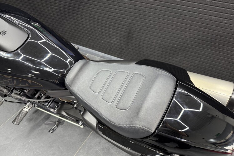 HARLEY-DAVIDSON SPORTSTER