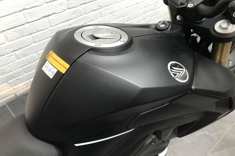 KEEWAY RKF 125