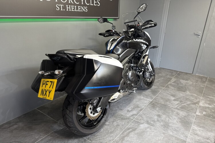 KAWASAKI VERSYS 650