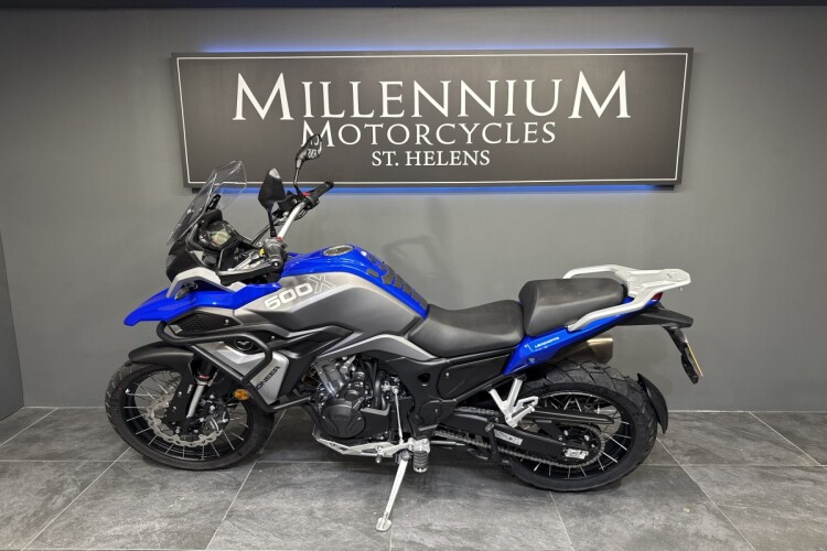 LEXMOTO PINOEER 500X