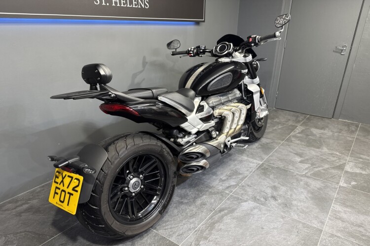 TRIUMPH ROCKET III
