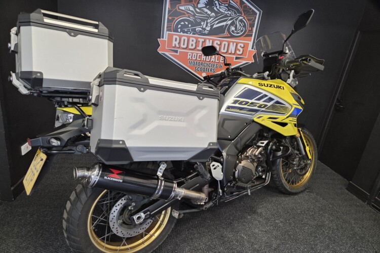 SUZUKI V-STROM 1050