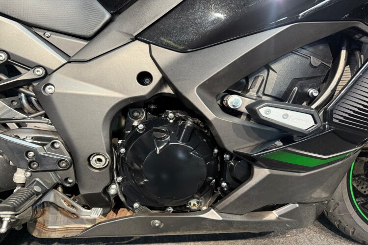 KAWASAKI NINJA 1000SX