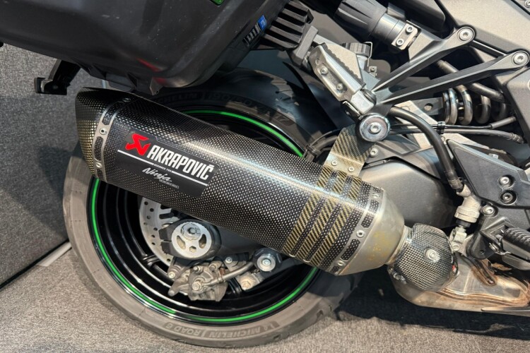 KAWASAKI NINJA 1000SX