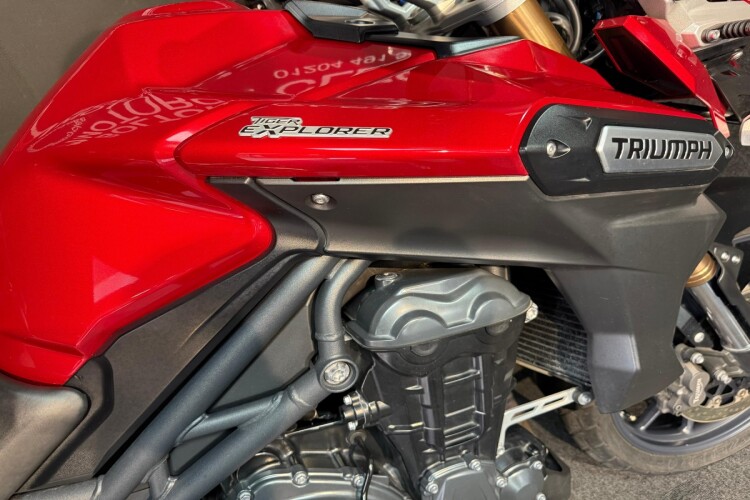 TRIUMPH EXPLORER