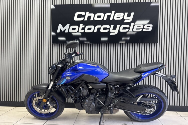 YAMAHA MT-07