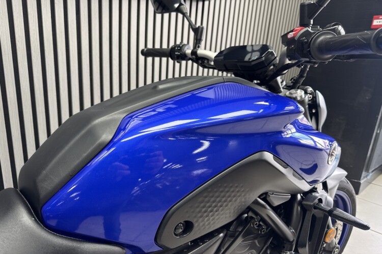 YAMAHA MT-07