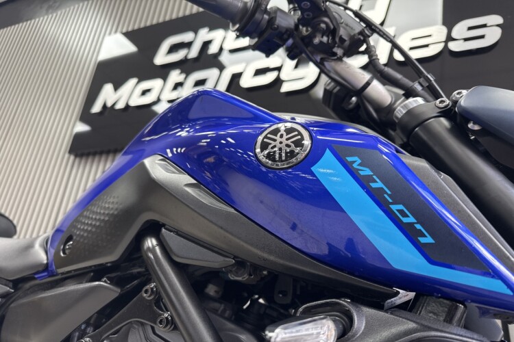 YAMAHA MT-07