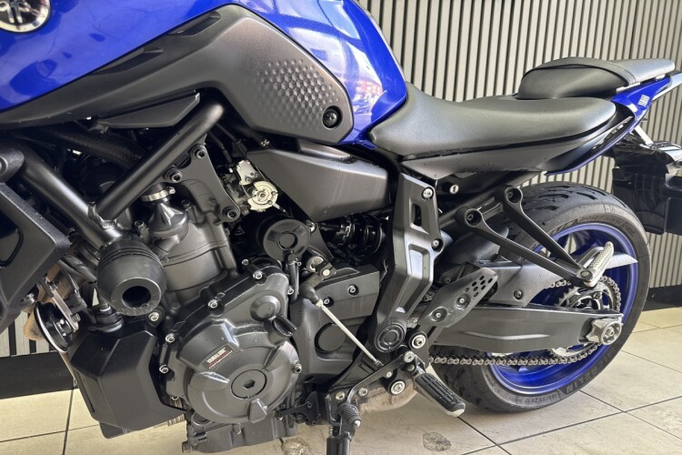 YAMAHA MT-07