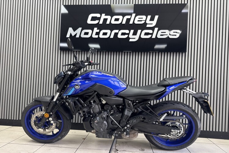 YAMAHA MT-07