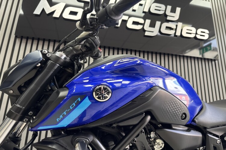 YAMAHA MT-07