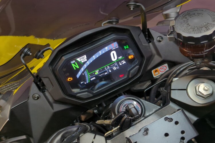 KAWASAKI NINJA 1000SX