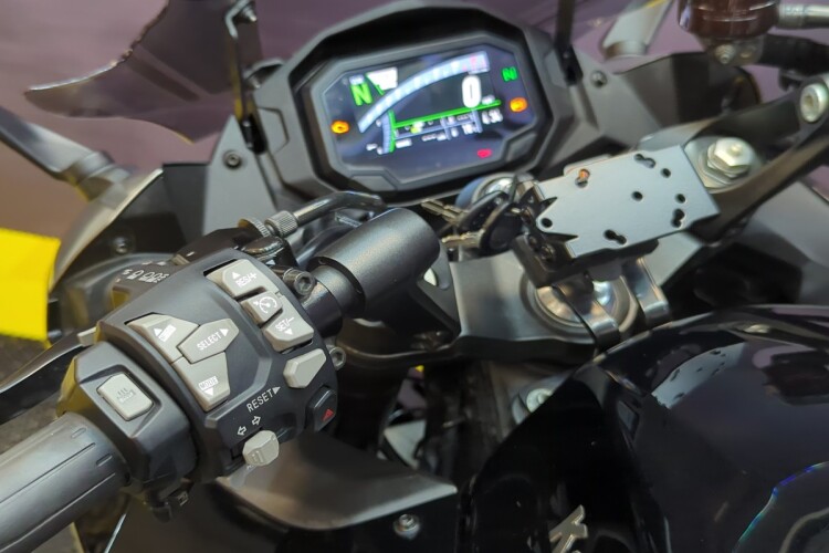 KAWASAKI NINJA 1000SX