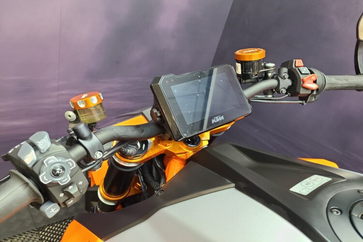 KTM 1290 SUPER DUKE R