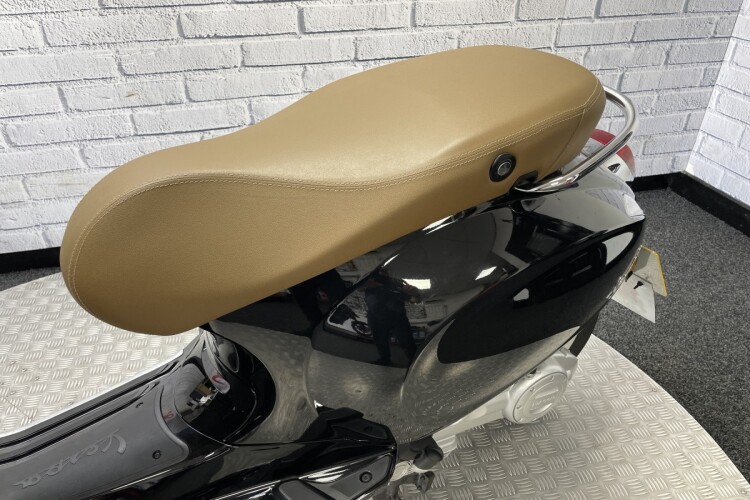 PIAGGIO VESPA PRIMAVERA 50