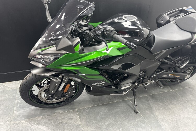 KAWASAKI NINJA 1000SX