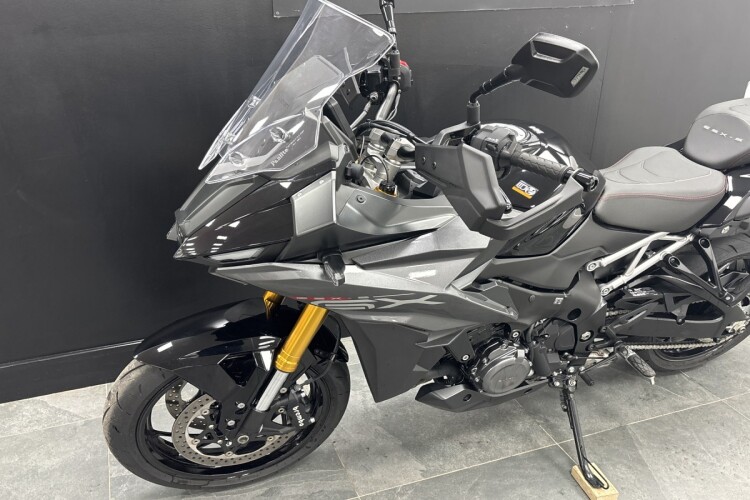 SUZUKI GSX-S1000GX