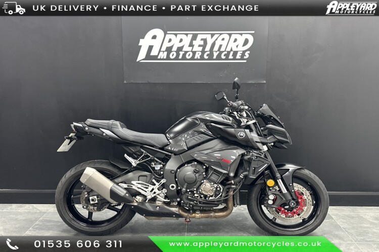 YAMAHA MT-10