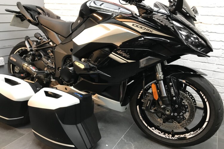 KAWASAKI NINJA 1000SX