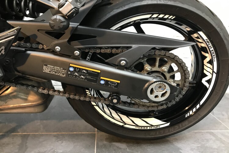 KAWASAKI NINJA 1000SX
