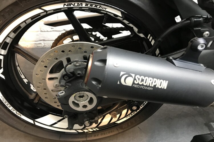 KAWASAKI NINJA 1000SX