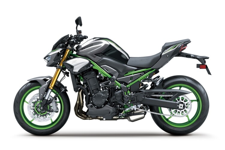 KAWASAKI Z900