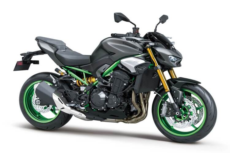 KAWASAKI Z900