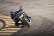 KAWASAKI Z900