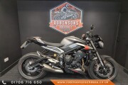 TRIUMPH STREET TRIPLE 765