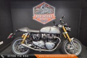 TRIUMPH THRUXTON 1200 R