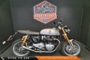 TRIUMPH THRUXTON 1200 R