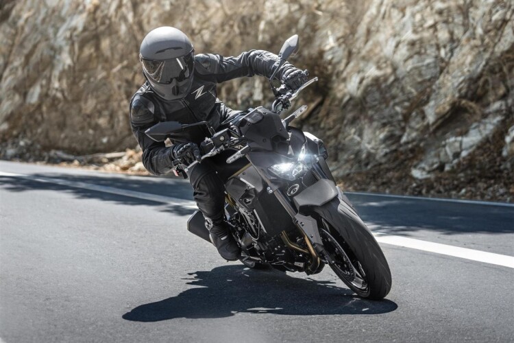 KAWASAKI Z900