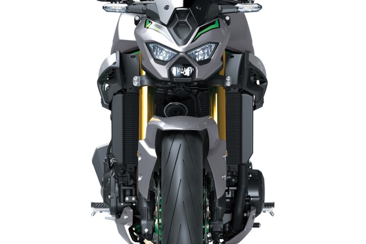 KAWASAKI Z900