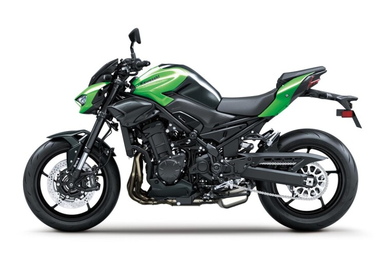 KAWASAKI Z900