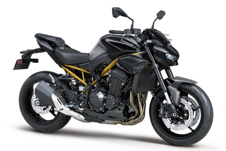 KAWASAKI Z900